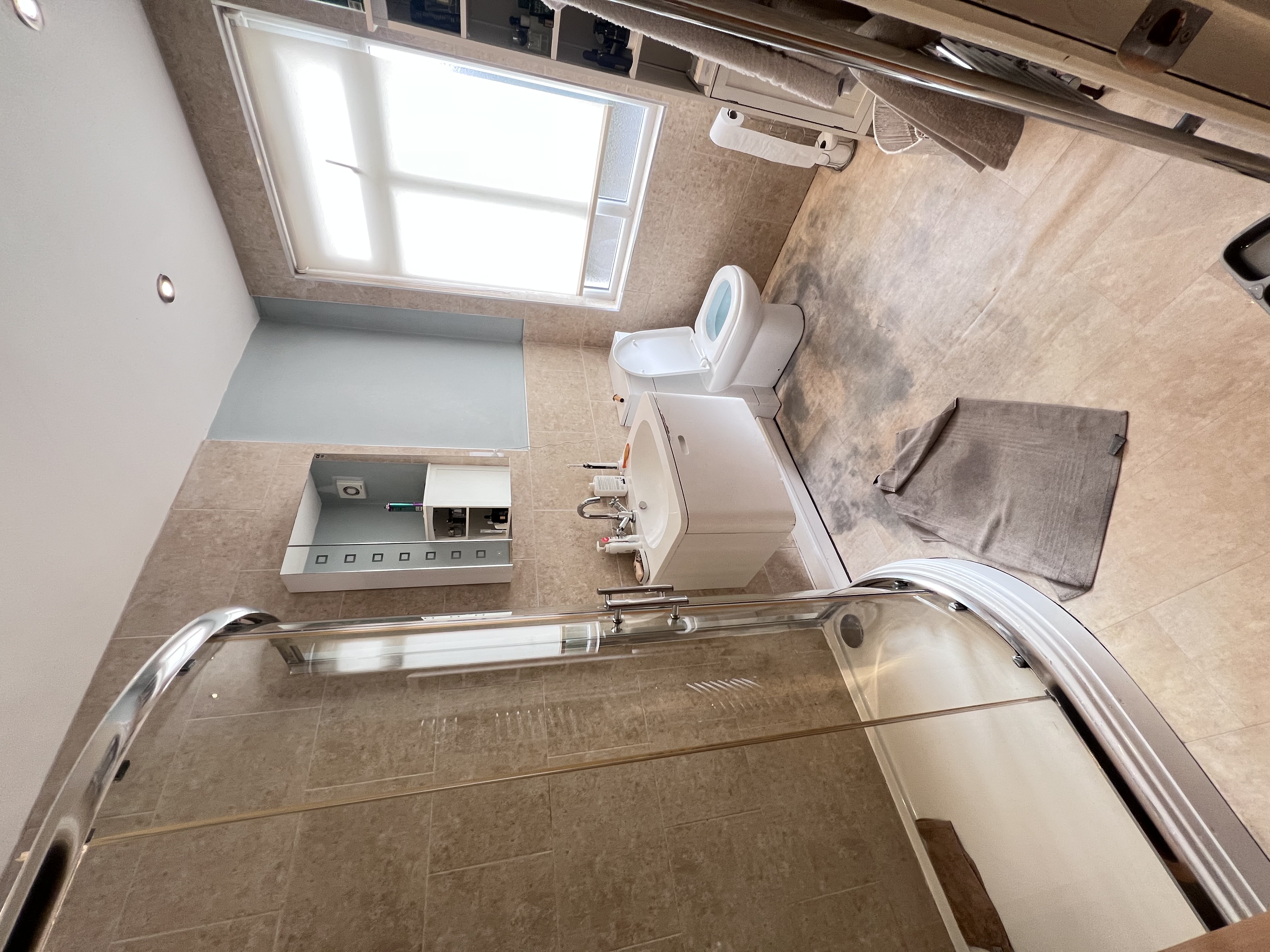Residential deep clean, image 1